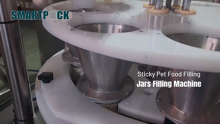 Tuna flakes weighing and gravy dosing process